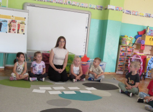 Bezpieczeństwo na drodze – spotkanie z praktykantką Izą