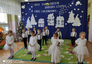 Występy dzieci i spotkanie z Mikołajem