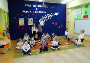 dzieci mówią wiersz