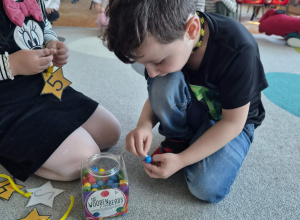 Małe gwiazdki w wielkiej galaktyce