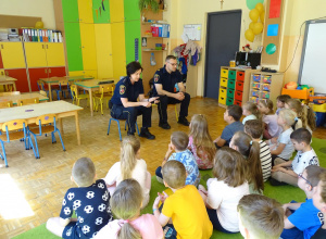 SPOTKANIE Z FUNKCJONARIUSZAMI STRAŻY MIEJSKIEJ